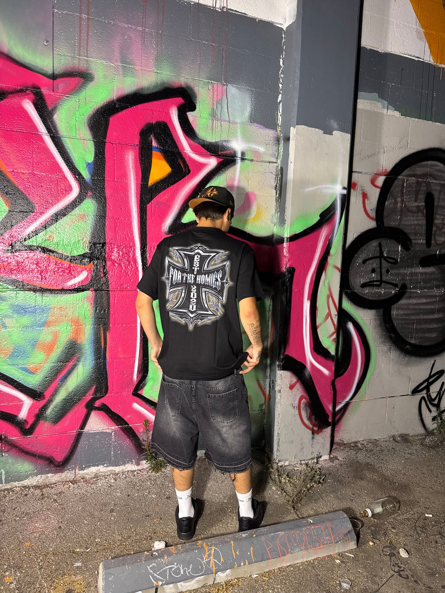 HOMIES TEE